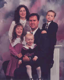 1198family2.jpg (59195 bytes)